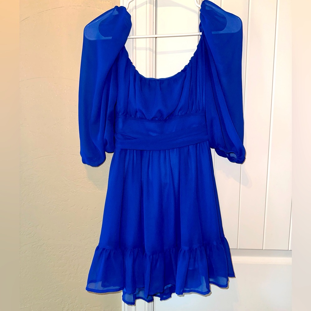 Flowy blue dress
